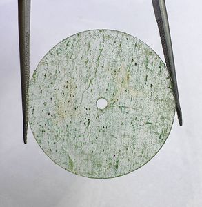 A K Gems Dial-18 Nh35 Movement Natural Green Aventurine Stone สีเขียว/ขาว ขนาด 28.50 มม. หนา 1 มม. สำหรับทำนาฬิกาแบบคลาสสิกสุดหรู - Product Image 2