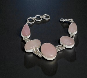 Pulsera Unisex de Alta Calidad con Cadena de Aleación y Cuarzo Rosa, Estilo Boho, con Piedras Naturales, Talla Única, Superventas - Product Image 1