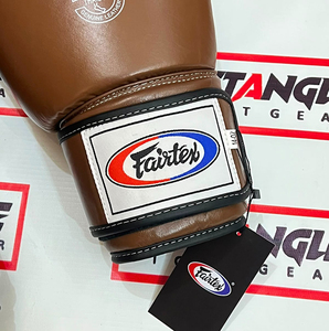 ถุงมือชกมวย Fairtex MMA แบบสั่งทำพิเศษสำหรับมืออาชีพ อุปกรณ์ฝึกซ้อมและต่อสู้คุณภาพสูง ถุงมือมวยไทยสำหรับฝึกซ้อม หนังวัวแท้ - Product Image 2