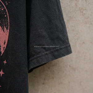 T-shirt unisexe en coton noir, imprimé montagne et cœurs, col rond, coupe ample, décontracté, manches courtes, tissu jersey, toutes saisons - Product Image 6