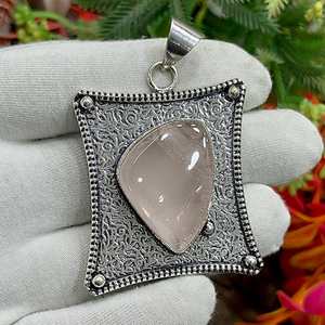 Colgante de Plata de Ley con Cuarzo Rosa, Hecho a Mano, Clásico, con Baño de Bronce Antiguo, Calidad Superior, Collar Único, Regalo para - Product Image 4