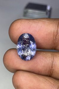 Iolite bleue naturelle, pierre de soleil. Iolite chatoyante, pierre de soleil, taille ovale. - Product Image 1
