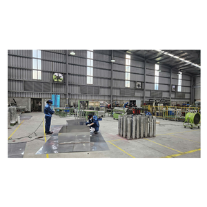 Bollards de sécurité, bollards de signalisation, acier, acier inoxydable, traitement de surface en acier inoxydable du Vietnam, fabrication sur mesure - Product Image 1