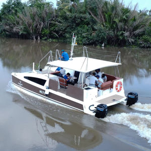 Yacht à voile 27 pieds, moteur in-bord, sport, sur mesure |   Visite d'usine et expérience de voyage de luxe |   Dimensions : 840,7 L x 459,7 W x 205,7 H cm - Product Image 1