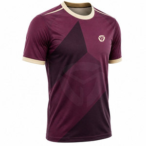Maillot de football classique pour hommes, tissu doux, confortable à porter, parfait pour les entraînements, les matchs et les activités sportives décontractées - Product Image 3