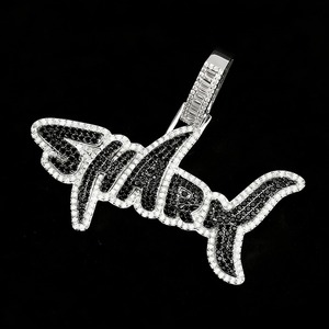 Colgante de Letra Personalizado de Plata 925 con Moissanita y Baño de Rodio, Estilo Hip Hop Bling para Raperos, Colgante Bicolor con Nombre - Product Image 1