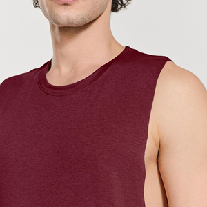 Camiseta sin mangas para hombre, color borgoña, cuello redondo, color sólido, de secado rápido, tejida, para entrenamiento. - Product Image 4