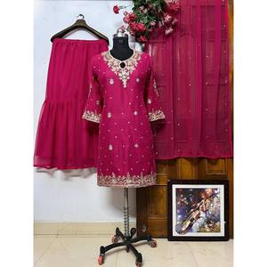 Conjunto de Chifón de Diseñador con Blusa y Pantalón y Dupatta para Fiesta, Manga Tres Cuartos - Product Image 1