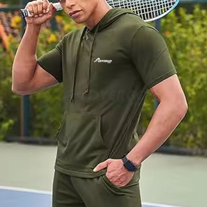 ออกแบบโลโก้ของคุณเอง ชุดเซ็ตเสื้อฮู้ดดี้และกางเกงขาสั้นผ้าฝ้าย 100% ระบายอากาศได้ดี สำหรับผู้ชายไซส์ใหญ่ สไตล์ลำลองสำหรับฤดูหนาว - Product Image 3