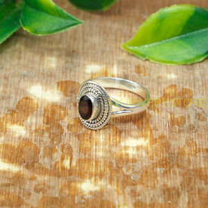 แหวนเงินแท้ 925 รูปไข่ ประดับพลอยโกเมนธรรมชาติ ลายเชือกถัก ทำมือ สำหรับผู้หญิง |   เครื่องประดับเงินแบบวินเทจประดับขอบเพชร - Product Image 5