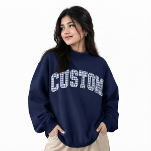 เสื้อสเวตเชิ้ตคอเต่าทรงโอเวอร์ไซส์สำหรับผู้หญิง ผ้าคอตตอนผสม ทรงหลวม แขนยาว ชายเสื้อแบบริบ ผลิตโดยผู้ผลิต - Product Image 1