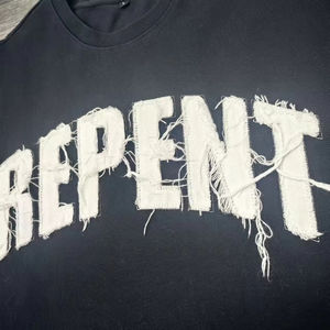 T-shirt avec broderie personnalisée effet vieilli pour hommes – T-shirts abordables en tissu de qualité supérieure avec logo brodé sur mesure - Product Image 5