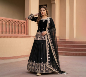 Blusa étnica de seda Lehenga Choli de alta calidad para mujer Dupatta estilo pakistaní estampado Digital moda para bodas indias - Product Image 1