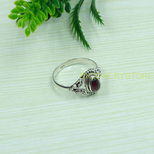 Bague en grenat en argent Sterling 925, bague en pierre rouge, bague faite à la main, bague design en argent, bagues de fiançailles et de mariage pour femmes, bijoux - Product Image 2