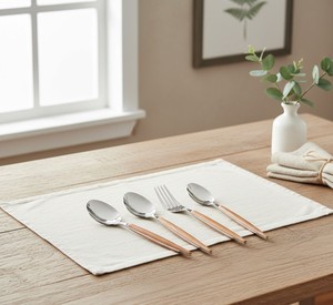 Ensemble de couverts en acier inoxydable écologique léger, résistant au lave-vaisselle, avec manches en métal, design classique pour les fêtes - Product Image 2