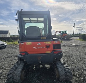 Mini-excavatrice Kubota fiable, équipement hydraulique robuste avec performances fluides, force de godet puissante et compacte pour chantier - Product Image 6