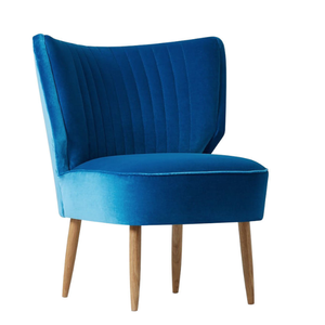 Fauteuil d'appoint avec revêtement en velours bleu vif et dossier élégant avec des accents de surpiqûres verticales texturées. - Product Image 2
