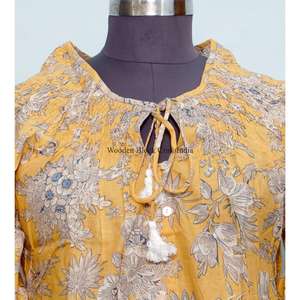 ชุดเดรสลำลองผ้าฝ้ายแท้สำหรับผู้หญิง ลายดอกไม้ แขนพอง แต่งพู่ ด้านหน้ามีเชือกผูก - Product Image 3