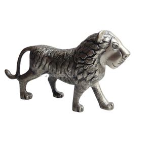 Ensemble de 2 sculptures de lions en laiton de qualité supérieure – Statues de bureau exécutives en aluminium fabriquées à la main |   Décoration de luxe, force et puissance - Product Image 2
