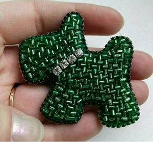 Broche Bordado con Cuentas de Estilo Boutique MD HANDICRAFTS para el Armario de Mujeres Modernas, Hecho a Mano en Uttar Pradesh para Bodas - Product Image 3
