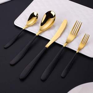 Concept de design de couverts futuristes pour la restauration, créé pour répondre aux exigences de l'hôtellerie de nouvelle génération. - Product Image 4