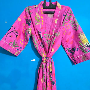 Kimono long en coton imprimé floral rose pour femme, magnifique, col en V, dos nu, style plage, écologique, lavable, respirant - Product Image 1