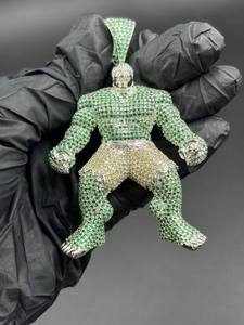 Colgante de Plata 925 con Diseño de Hulk, con Microincrustaciones de Cristal Verde, Joyería Unisex Estilo Hip Hop - Product Image 2