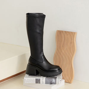 Bottes noires à talon épais Ann's, semelle plateforme de 8,5 cm - Product Image 2