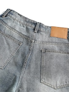 Shorts en jean délavé de qualité supérieure, design et impression OEM, style streetwear tendance - Product Image 5