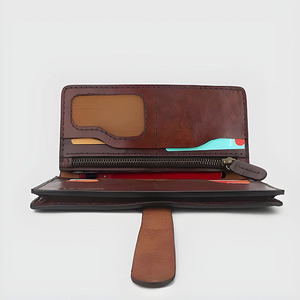Portefeuille long élégant pour homme en cuir véritable, organiseur de téléphone, couleur cognac, style vintage, avec poche zippée et fenêtre pour carte d'identité - Product Image 6