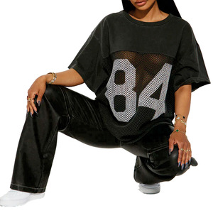 Camiseta Deportiva Oversize de Fútbol Americano para Mujer con Paneles de Malla, Transpirable, de Poliéster, Estilo Urbano con Número Gráfico, Color Negro - Product Image 3