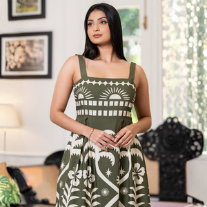 Elegante Vestido Maxi de Rayón con Corte Evase para Mujer - Product Image 1