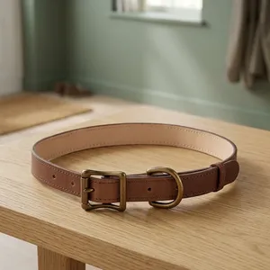 Collar de Cuero Hecho a Mano de Elegancia Atemporal de Divine International para Tiendas de Mascotas de Lujo con Opciones de Personalización - Product Image 5