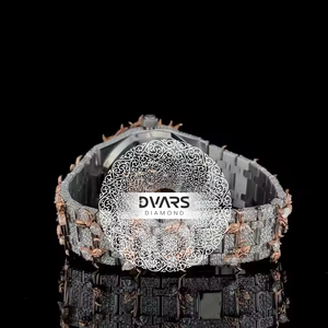 Montre-bracelet de luxe haut de gamme unisexe, étanche, en alliage, design carré, style sport et mode, avec moissanite VVS dorée et diamants incrustés - Product Image 4