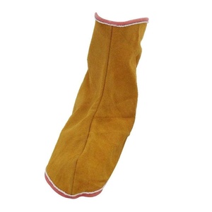 Couvre-chaussures de soudage en cuir de vachette pleine fleur robuste, protège-tibias de sécurité industrielle pour la construction, ignifuge, certifié CE Niveau D - Product Image 1