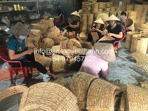 ปลอกฐานต้นคริสต์มาสขนาดใหญ่ ทำจากผ้าทอจากโรงงานเวียดนาม  วัสดุธรรมชาติจากผักตบชวา  ราคาขายส่ง - Product Image 2