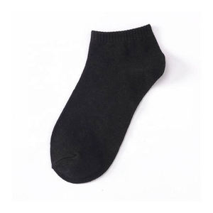 Chaussettes de sport basses pour hommes en spandex, personnalisées, de haute qualité, respirantes, à séchage rapide, rembourrées, décontractées, écologiques et douces, vente en gros - Product Image 4