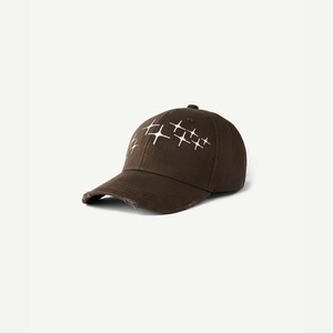 Casquette de baseball marron à 6 panneaux avec broderie géométrique blanche, unisexe, ajustée, en sergé, style urbain décontracté, printemps-été - Product Image 2