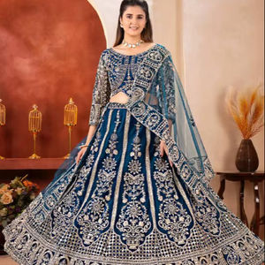 Vestido de Novia Ecológico con Corte Imperio, Escote Princesa, Largo hasta el Suelo, con Lentejuelas, Bordado Zari, Mangas Cortas y Detalle de Borlas - Product Image 1