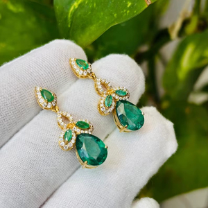 Pendientes Colgantes de Esmeralda Natural en Plata de Ley 925 con Baño de Oro de 14K, Corte Pera, Joyería Elegante para Bodas y Fiestas, Regalo de Piedras Preciosas para Mujer - Product Image 1