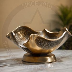 Premium Stainless Steel Nesting <b>Tray</b> Set With Brass Handles For Luxury Serving And Display - Product Image 3