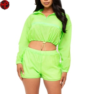 Ensemble short deux pièces pour femmes, nouvelle mode, veste coupe-vent à fermeture éclair avec capuche et short de survêtement pour femmes - Product Image 4