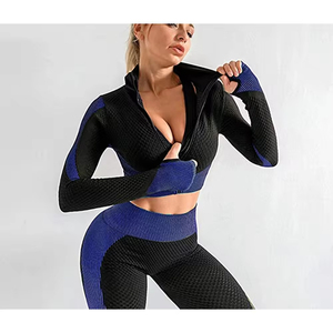 Nouveaux ensembles de yoga pour femmes en gros, avec logo personnalisé, soutien-gorge de sport et short, ensembles de couleur unie personnalisés - Product Image 4