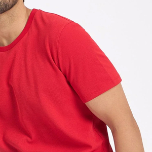 T-shirt en coton rouge pour homme, col rond, manches courtes, coupe classique, couleur unie, décontracté, tricoté, design uni - Product Image 5