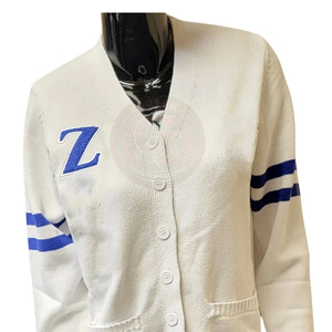 Cardigan blanc en tricot pour femme, style preppy, avec lettre Z bleue et rayures, col en V, manches longues, de la sororité Zeta ZPB. - Product Image 5