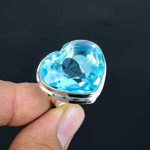 Anillo de Topacio Azul en Forma de Corazón Natural, Plata de Ley 925, Anillo de Piedra Preciosa Azul Hecho a Mano, Joyería de Lujo al por Mayor - Product Image 3
