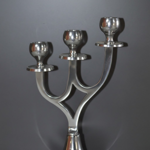 ที่วางเทียนอลูมิเนียม 3 ชั้น รุ่น VIC-14180 |   เชิงเทียนโลหะทันสมัยสำหรับตกแต่งบ้าน งานแต่งงาน ขายส่งจำนวนมาก ผู้จัดจำหน่ายส่งออก - Product Image 3