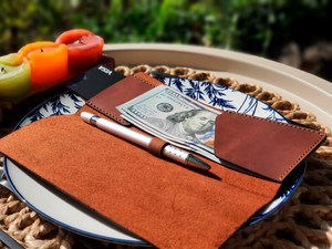 Porte-billets en cuir véritable à faible MOQ, présentoir de factures de restaurant, avec logo personnalisé en relief, carnet de paiement pour serveur LBH-0070 - Product Image 3
