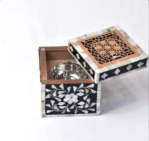 Quemador de incienso Mabkhar personalizado con incrustaciones de nácar, diseño de celosía árabe, incrustaciones de Sadaf de alta calidad, Bakhoor religioso, MDF con incrustaciones de nácar para todas las estaciones - Product Image 4