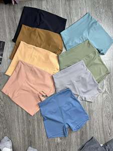 Ensemble de yoga et fitness 2 pièces couleur unie à prix abordable - Tenue de sport taille haute à bretelles croisées pour sculpter et étirer - Product Image 3